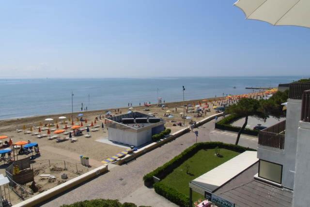 Condominio Al Faro Lignano Sabbiadoro Zewnętrze zdjęcie